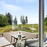 2 Bedroom Beautiful In *