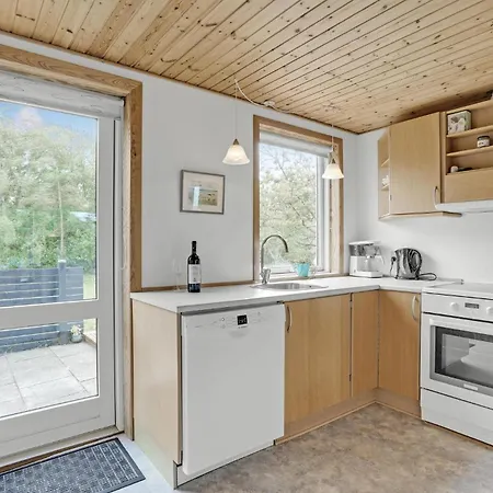 2 Bedroom Beautiful In *