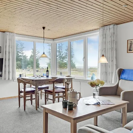 2 Bedroom Beautiful In *