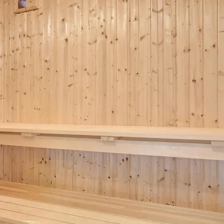 Lovely Home In Skjern With Sauna Nyaraló *